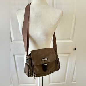 Brown Crossbody Messenger Bag - Casual Everyday Shoulder Bag
